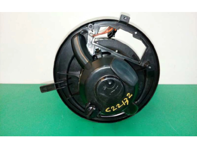 Вентилятор печки 1K1820015P, F998922Q Volkswagen Caddy