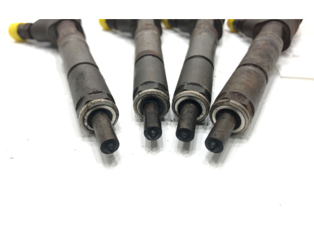 Vstřikovač 23670-33040 Toyota Auris 150