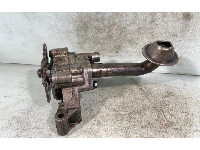 Масляный насос 038115105b Volkswagen Golf IV