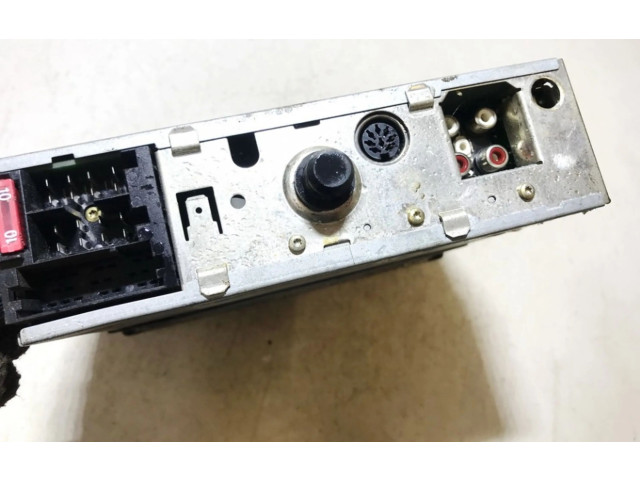 Pojistková skříňka Радио/ проигрыватель / навигация Volkswagen Polo III 6N 6N2 6NF 2001