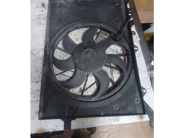 Вентилятор радиатора     30680547, 0130303909    Volvo V70 