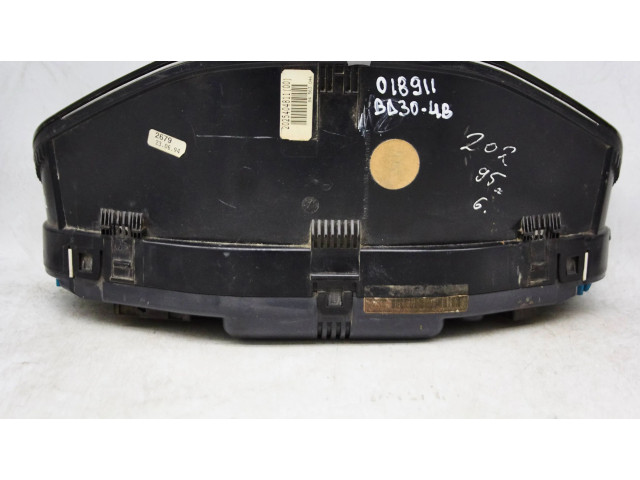 Přístrojová deska Mercedes-Benz C W202 1997 2025404811, a2025404811