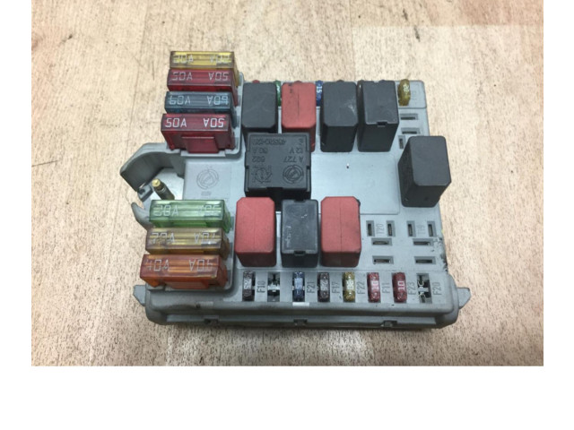   Pojistková skříňka    Fiat Punto (188) 2000