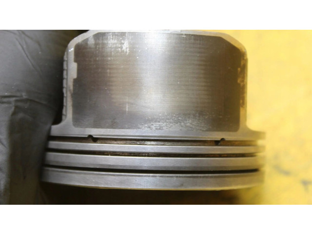 Поршень с шатуном 4J11 Mitsubishi Outlander