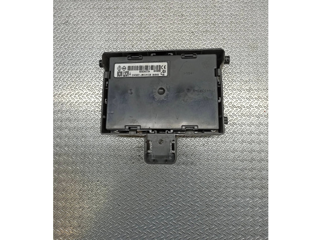 Блок комфорта 8200343734, 21676337 Renault Clio III