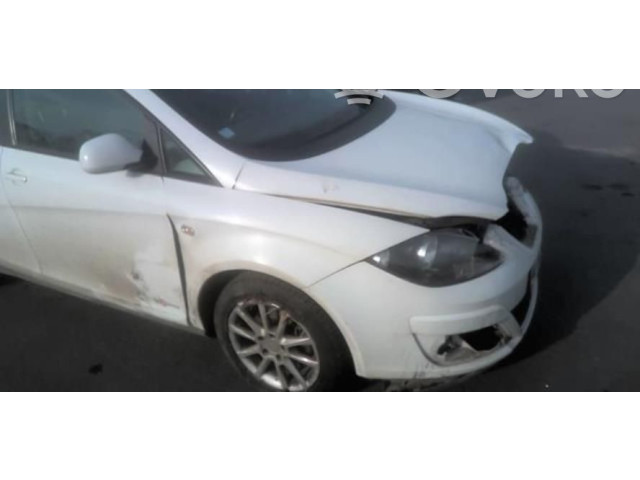 Моторчик заднего дворника 5P1857508AA9B9    Seat Altea XL