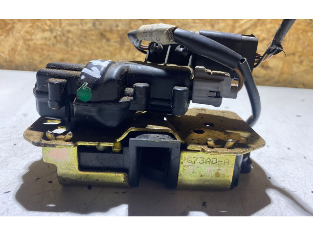 Zámek zadních dveří Chrysler Voyager 2003