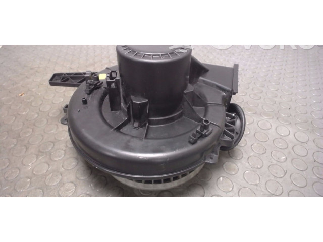 Вентилятор радиатора 6Q1820015C, NICHTZUTREFFEND Skoda Fabia Mk1 (6Y)