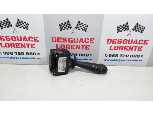 Ручка стеклоочистителей E11811200 Dacia Sandero