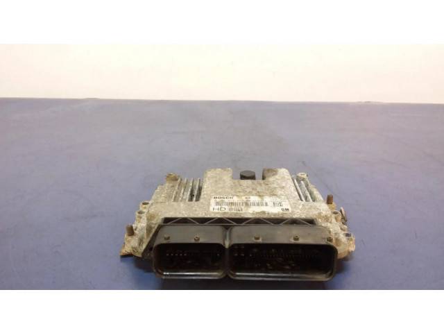 Блок управления двигателем ECU