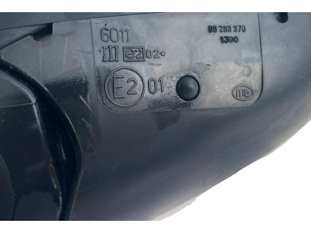 Зеркало электрическое правое Peugeot 406 1999-2006 года