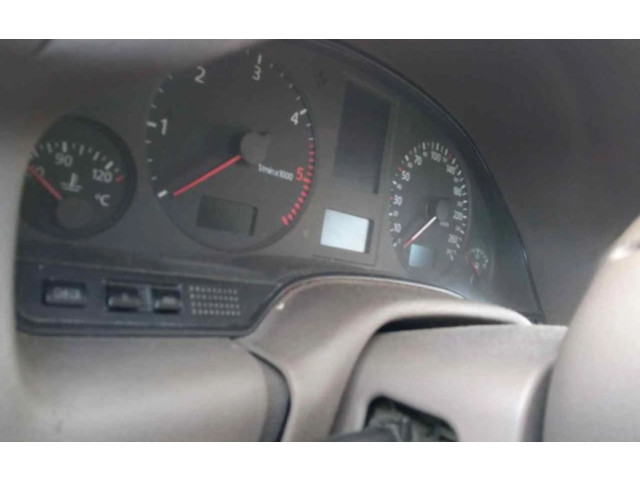 Панель приборов Audi A8 S8 D2 4D