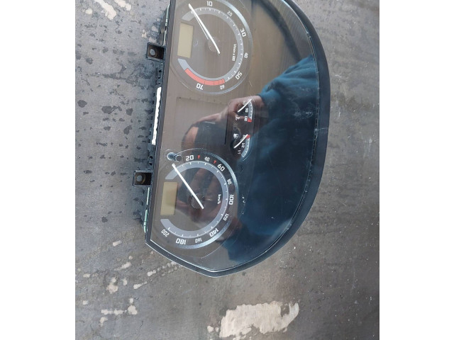 Přístrojová deska Skoda Fabia Mk1 (6Y) 2004 6Y0920881L