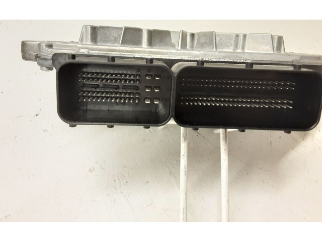 Блок управления впрыском    Volvo V70