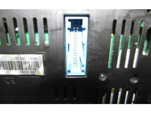 Панель приборов    Skoda Octavia Mk2 (1Z)       