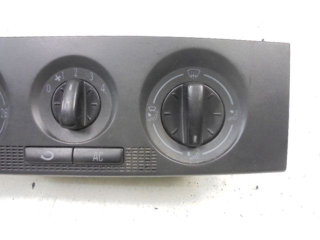 Блок управления климат-контролем 6Y0820045D, 6Y0820045D   Skoda Fabia Mk1 (6Y)