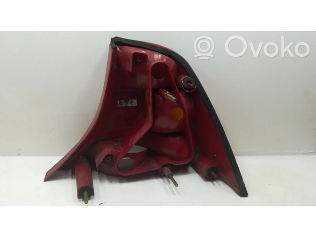 Задний фонарь левый 1M5113405BB, 4527 Ford Focus 2004-2010 года