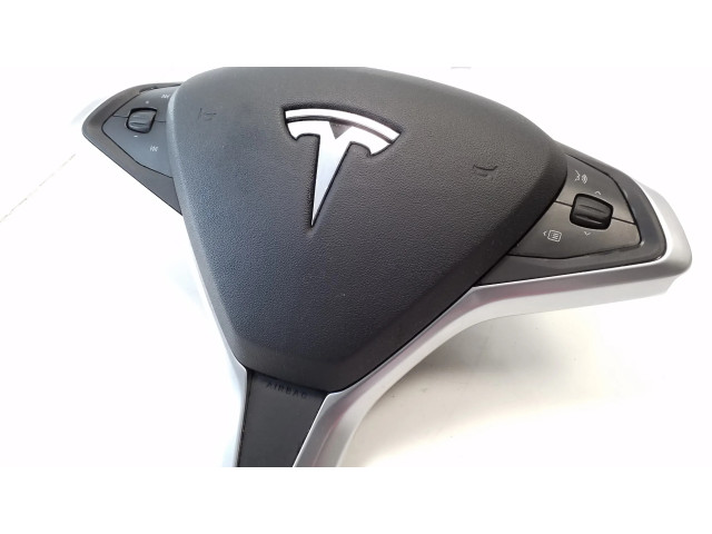 Подушка безопасности водителя 102250600C Tesla Model S