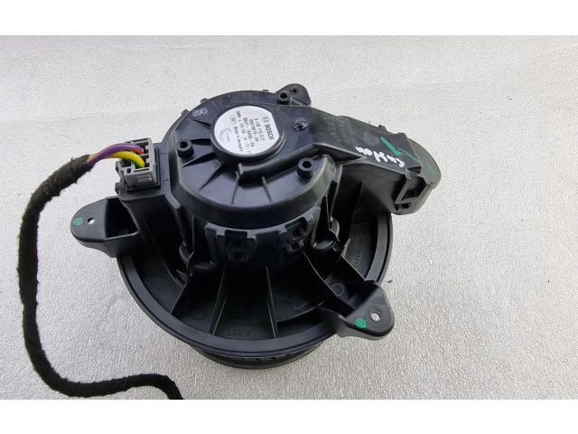 Вентилятор печки       Ford Transit Custom