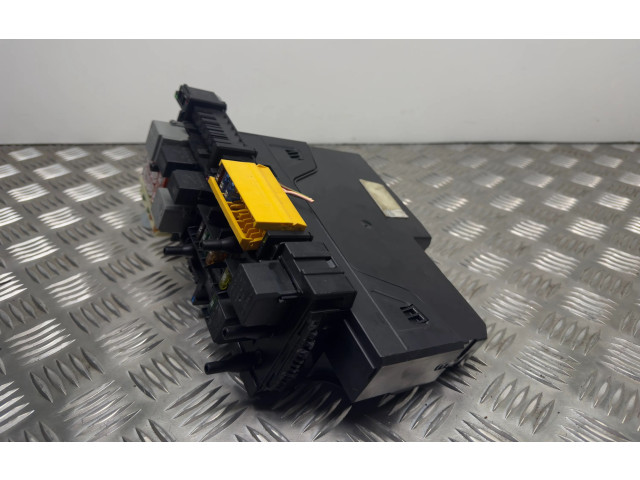 Pojistková skříňka 2049001202, 2045459032 Mercedes-Benz C W204 2009