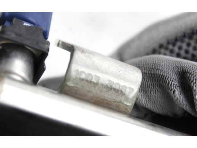 Vstřikovač 353402B010 Hyundai ix20