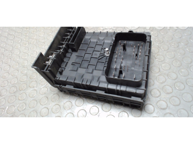 Блок предохранителей  1K0937125A   Audi A3 S3 8P    