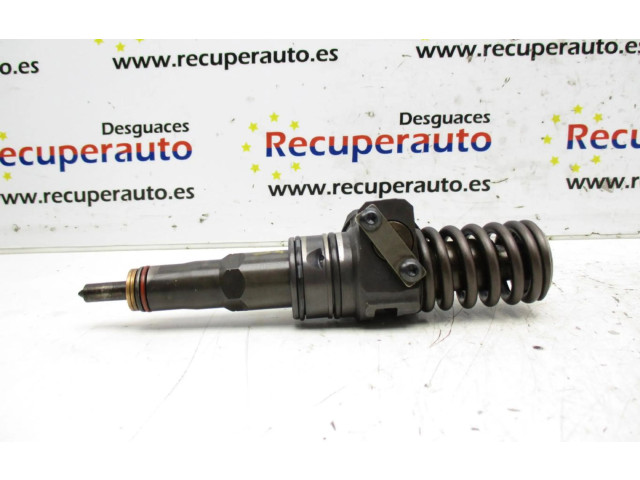 Vstřikovač 038130073AG Seat Altea