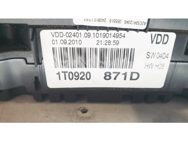 Панель приборов 1T0920871D Volkswagen Touran II