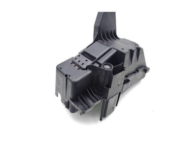 Блок предохранителей 30728132   Volvo XC90    