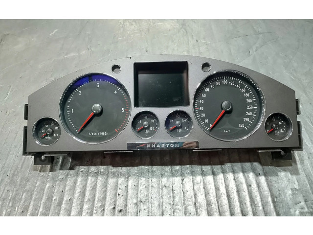 Панель приборов 3D0920881A   Volkswagen Phaeton       