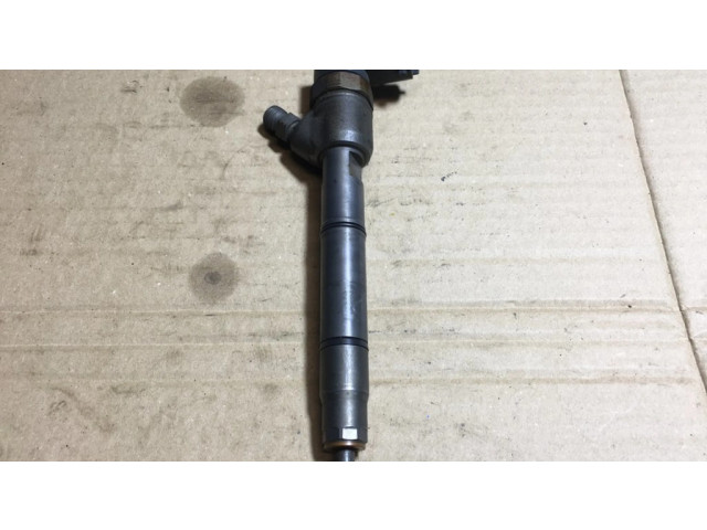 Vstřikovač 338002A400, 0445110256 Hyundai Getz pro naftový motor 1.5