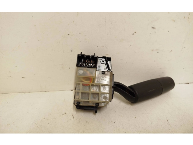 Ручка стеклоочистителей 17D682 Mazda 3 I