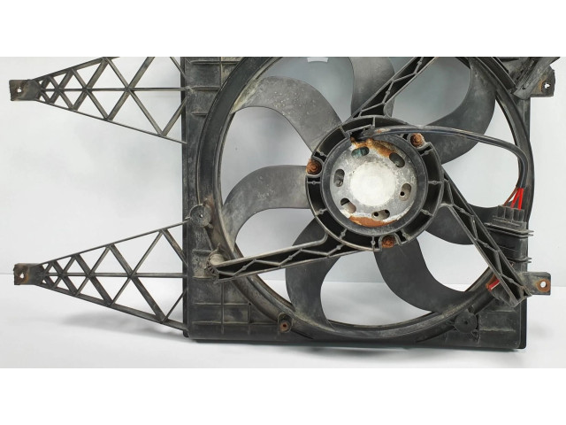 Вентилятор радиатора 6Q0121207L Skoda Fabia Mk1 (6Y)