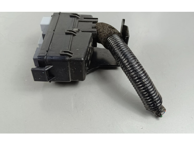 Блок предохранителей    Honda HR-V    