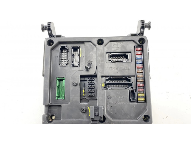 Блок предохранителей S110730300G, 7M3962258M Ford Galaxy