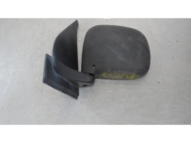 Zpětné zrcátko Nissan Serena 1996