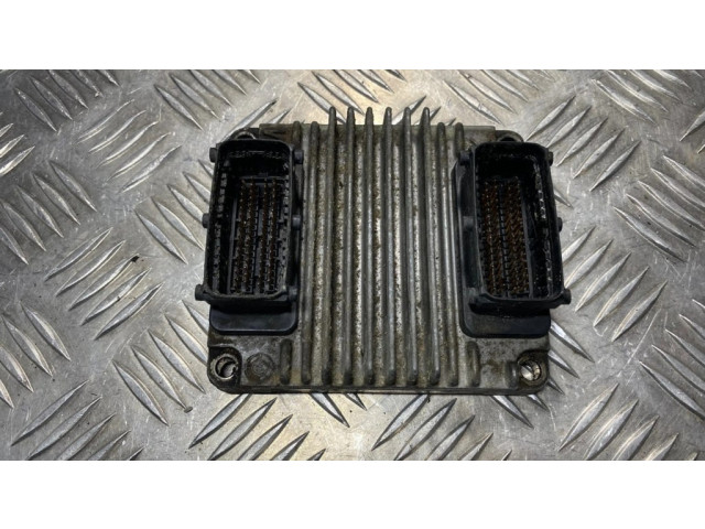 Блок управления двигателем ECU