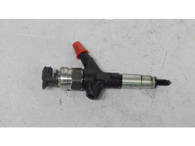 Vstřikovač Subaru Legacy EE20