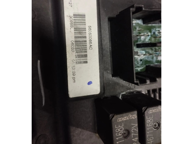 Блок предохранителей 56050066AC Jeep Grand Cherokee (WK)