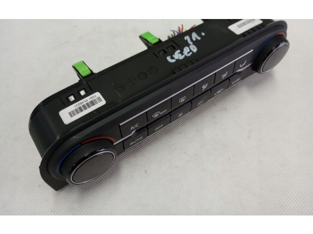 Блок управления климат-контролем 97250J7202 KIA Ceed