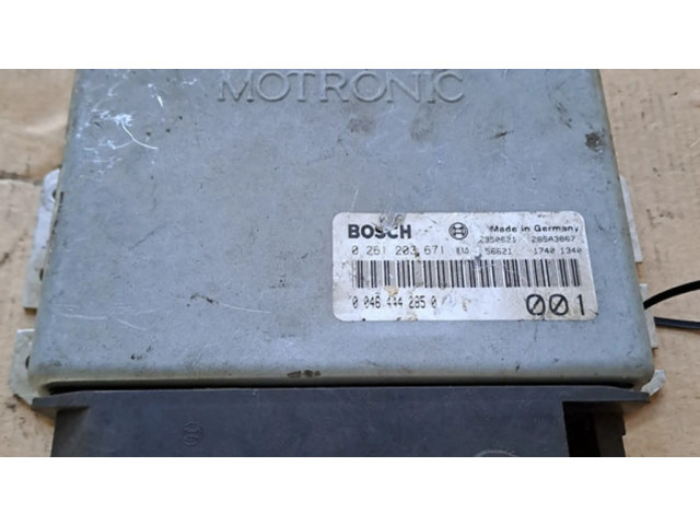 Блок управления двигателя 0261203671   Alfa Romeo GTV