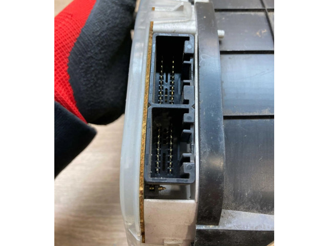 Přístrojová deska Mazda Premacy 2000 CB16C