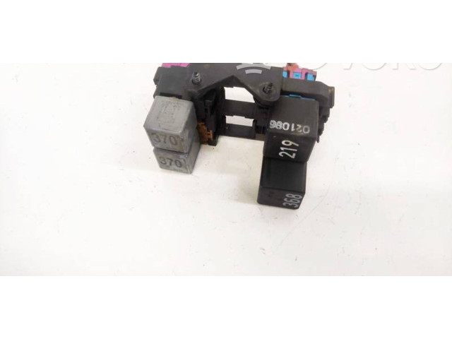 Pojistková skříňka 4A0907045, 05370300 Audi A6 S6 C4 4A 1997