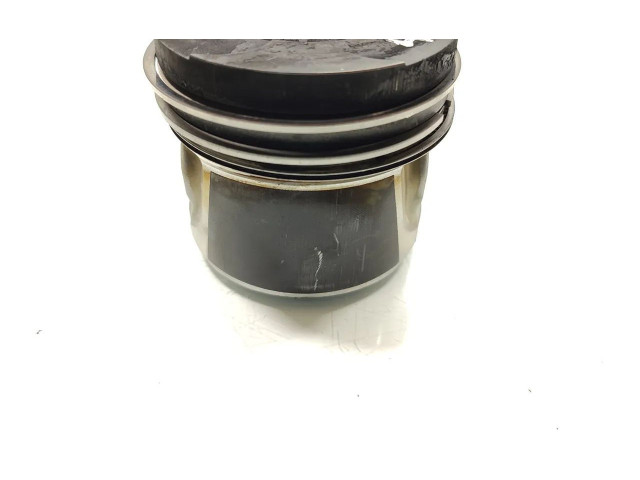  Поршень YD22DDTi   Nissan X-Trail T30  