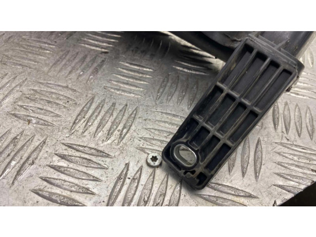 Бачок оконной жидкости