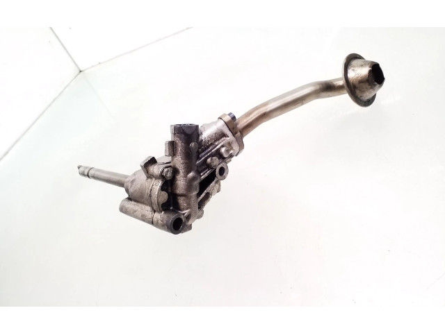 Масляный насос  Avg 026115153A  Volkswagen PASSAT B5 