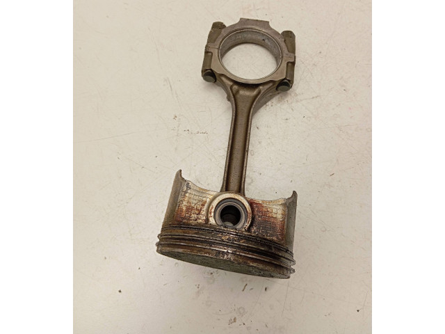 Шатун Mitsubishi Endeavor