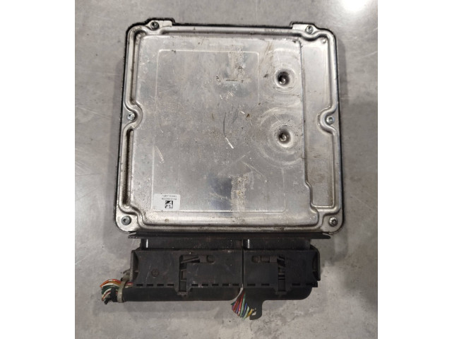 Блок управления двигателя 0281014585, 1860A585 Mitsubishi Lancer VIII