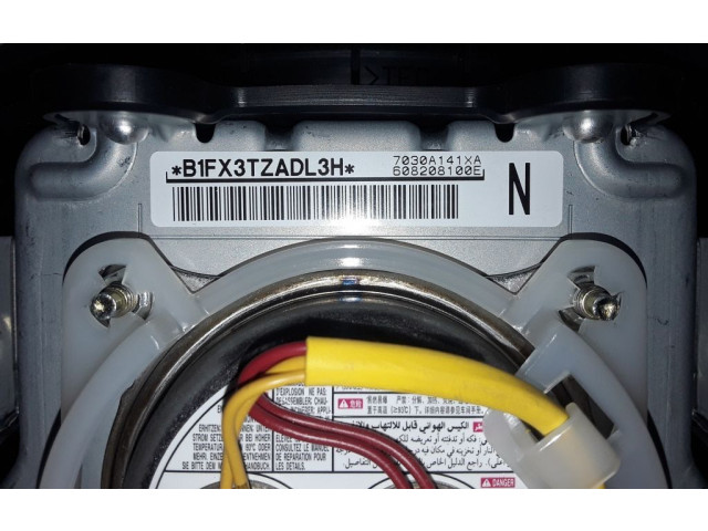 Подушка безопасности водителя 7030A141XA Citroen C-Crosser