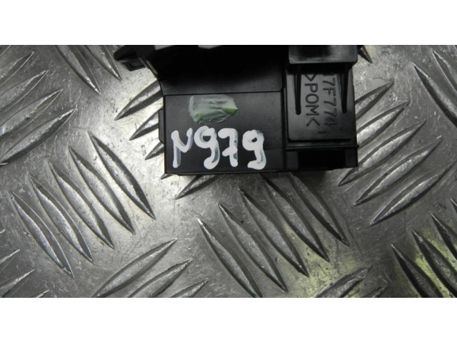 Ручка стеклоочистителей